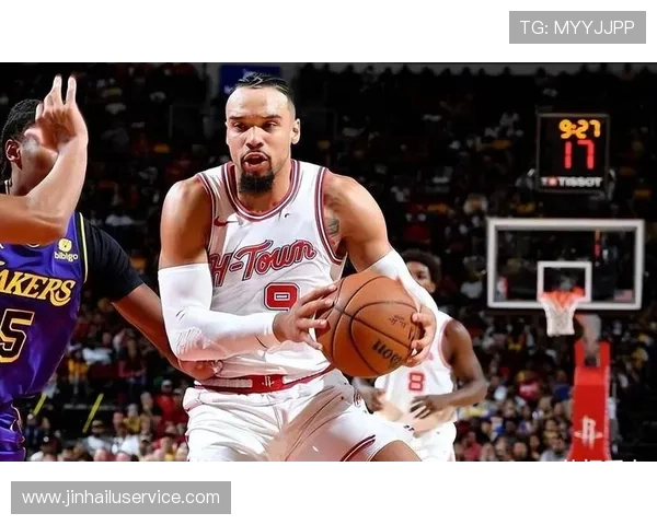 狄龙三分火热命中五记远投砍下21分表现亮眼却难阻球队虎头蛇尾