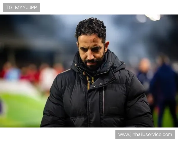 费迪南德批阿莫林执教如赌局仅靠微调战术难以长久稳固帅位